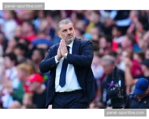 赛前发布会:波斯特科格鲁确认热刺将继续坚持激进打法,不惧转换风险 赛前发布会:波斯特科格鲁确认热刺将继续坚持激进打法,不惧转换风险