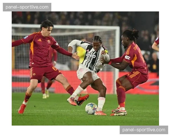 罗马前锋马伦意甲已进10球，追平伊布冲击巴神纪录