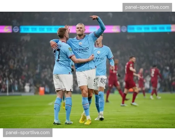 曼城逆转进球后，哈兰德与德布劳内激情相拥